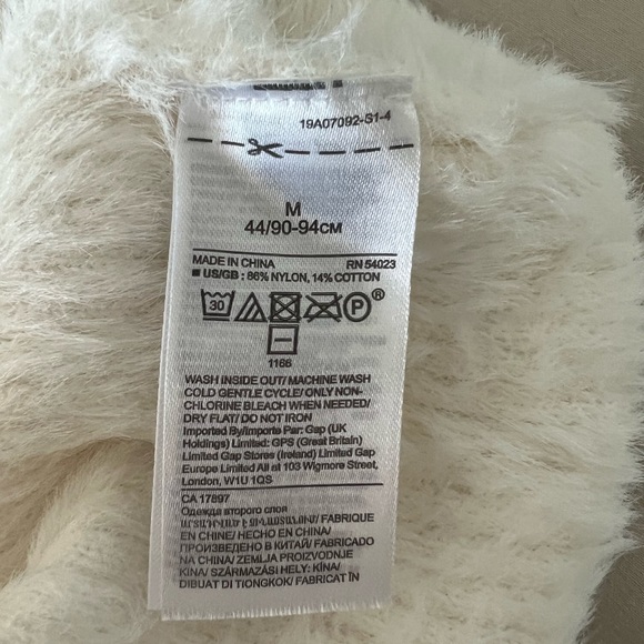 Banana Republic mockneck sweater, white size medium - Picture 4 of 4